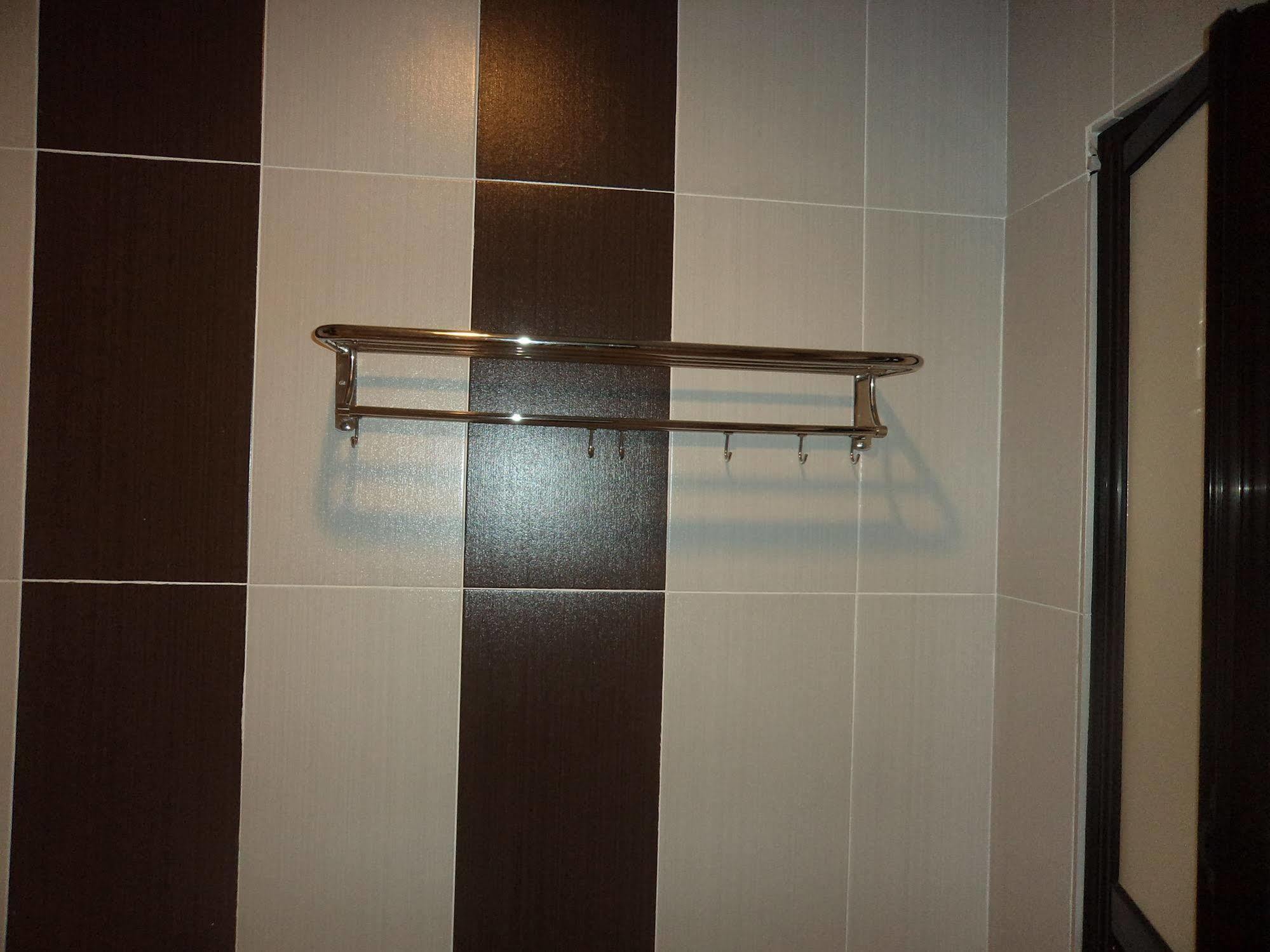 Oyo 424 Kk Inn Hotel Ампанг Екстериор снимка