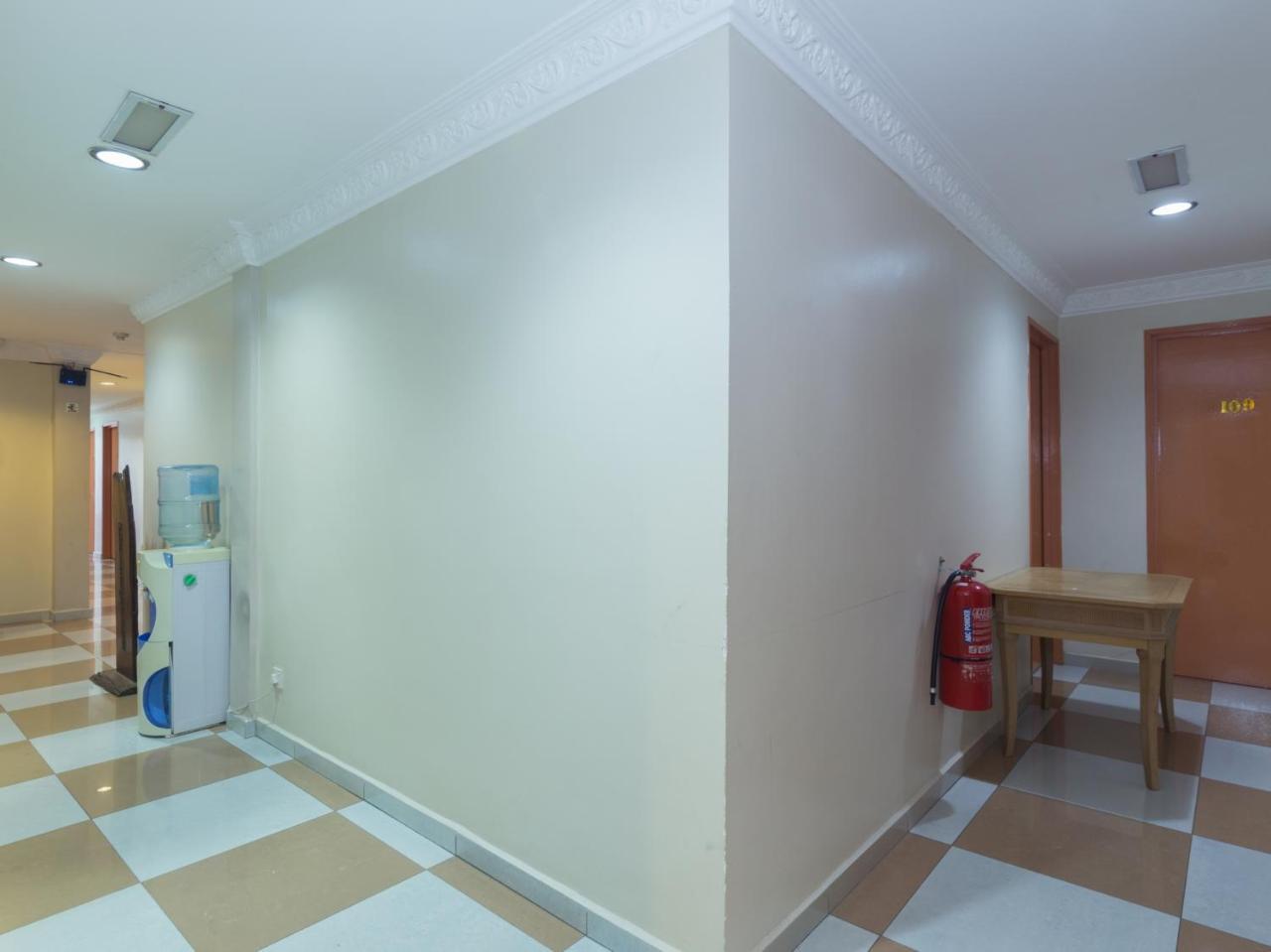 Oyo 424 Kk Inn Hotel Ампанг Екстериор снимка
